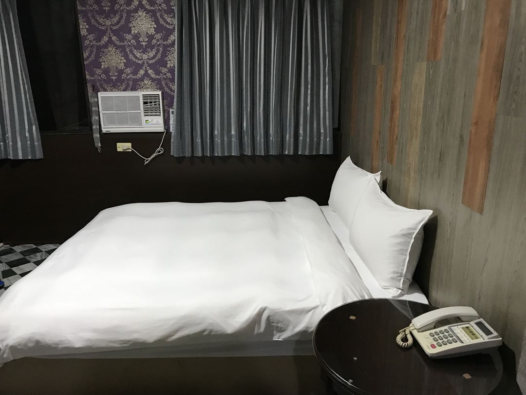 貴族旅社 l 近羅東夜市