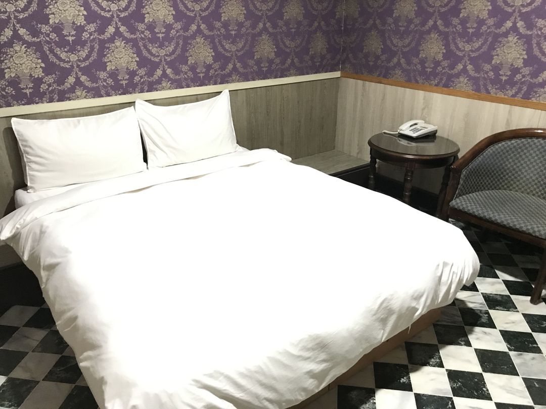 貴族旅社 l 近羅東夜市