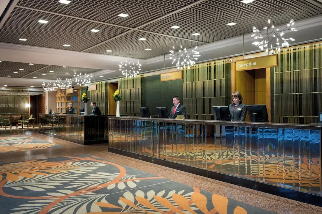 Lobby lounge