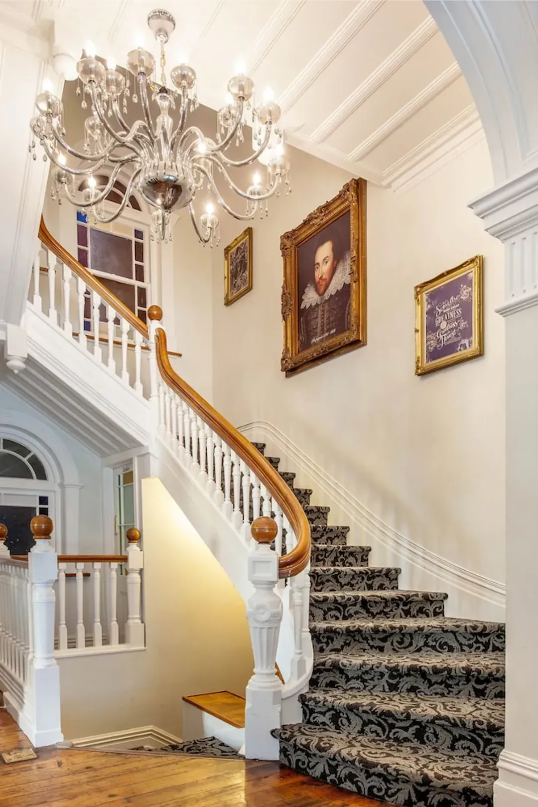 Auckland District-The Shakespeare Hotel