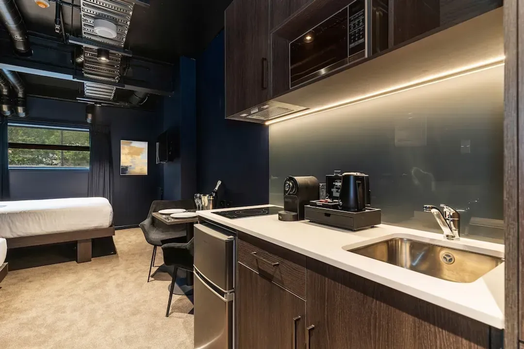 Private kitchenette