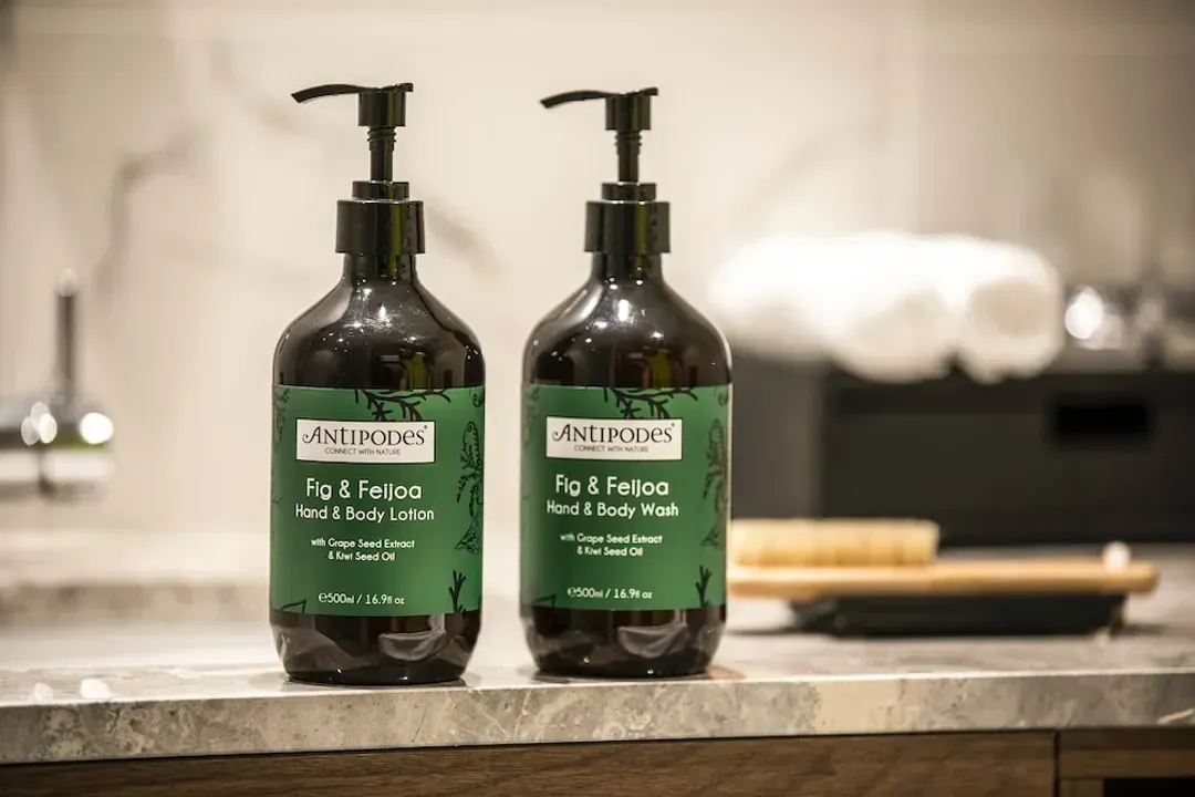 Room amenity