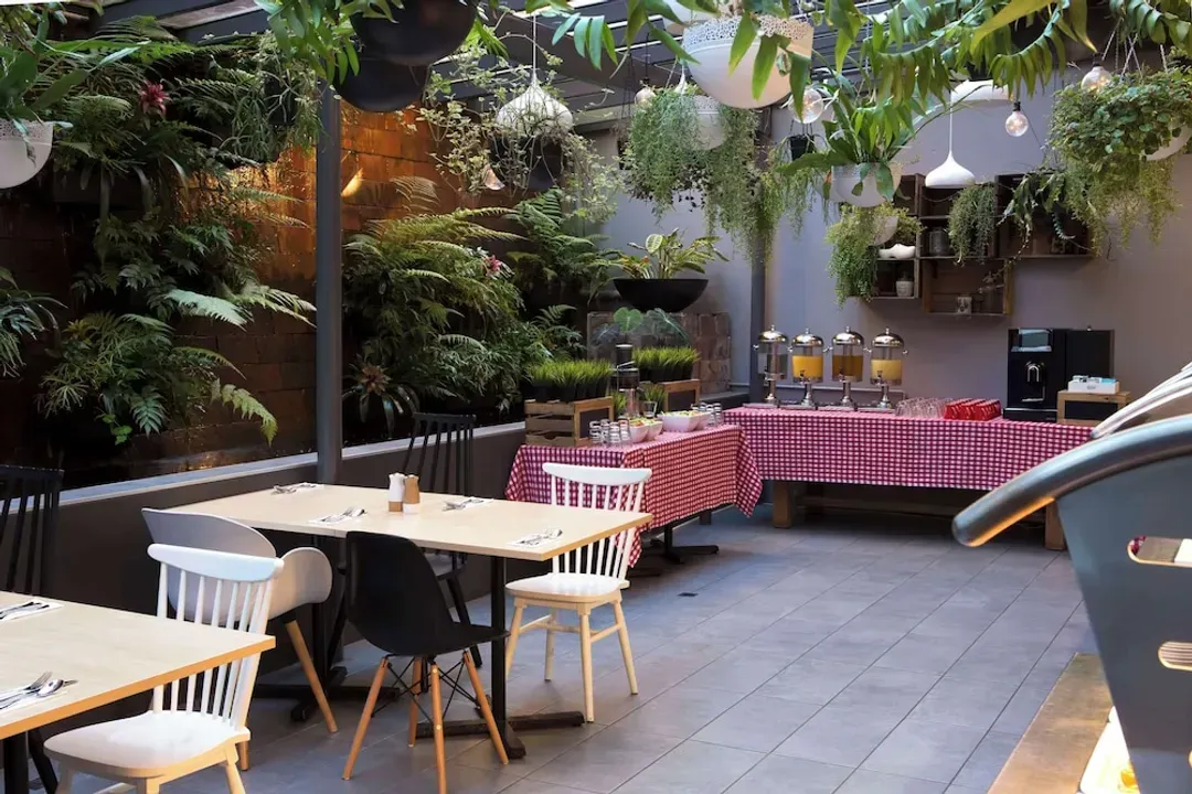Breakfast area