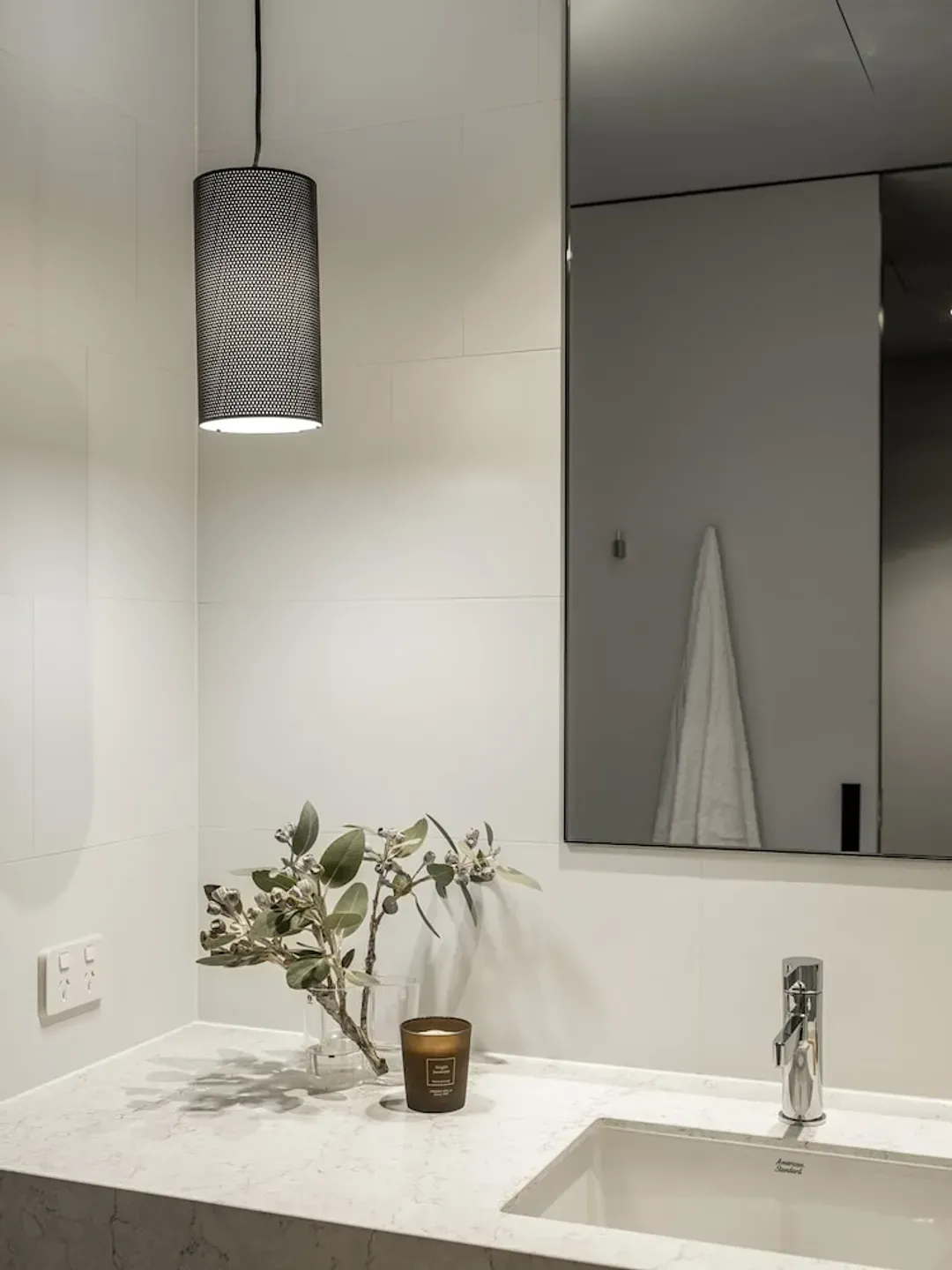 Bathroom sink