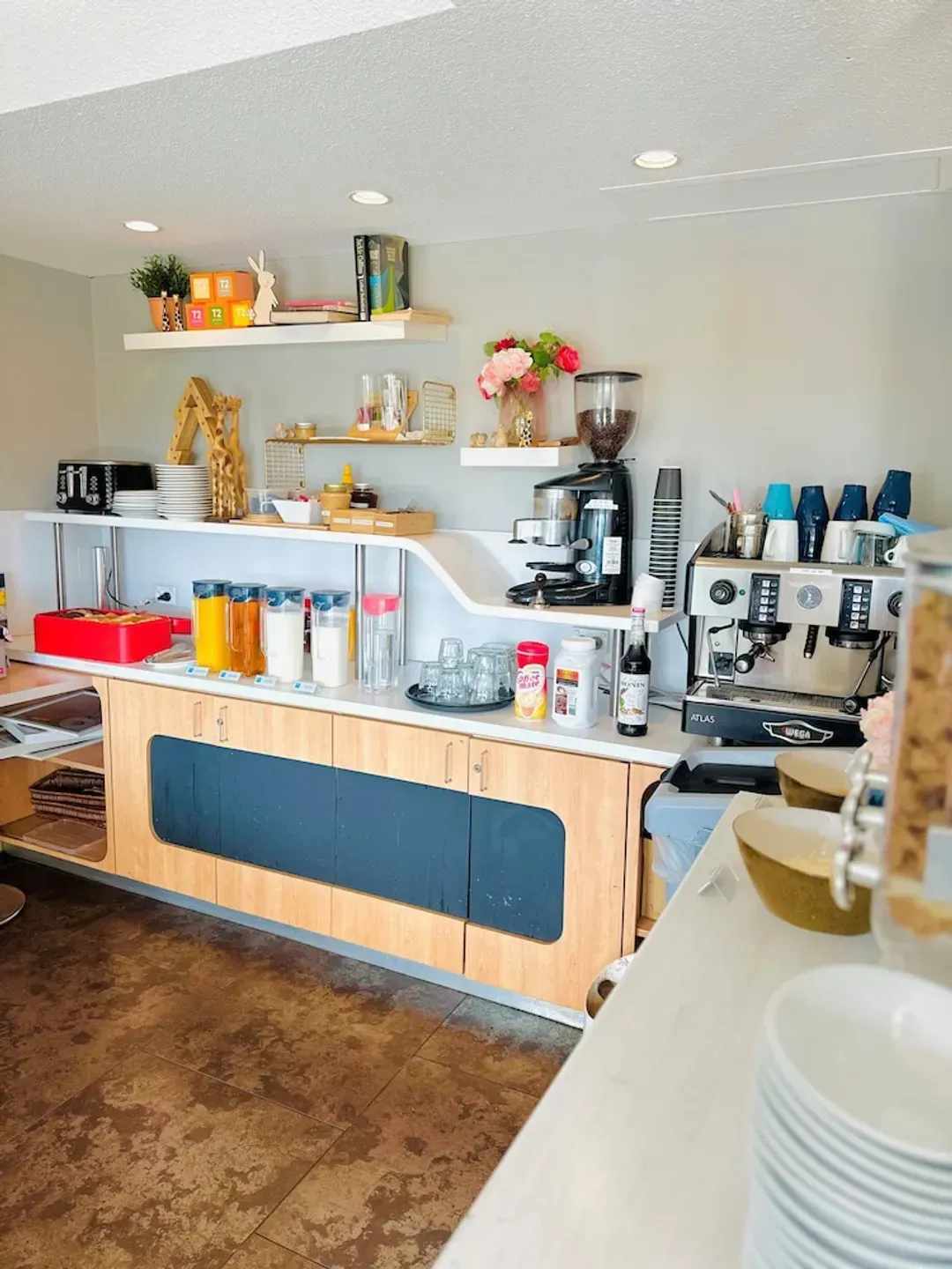 Breakfast area