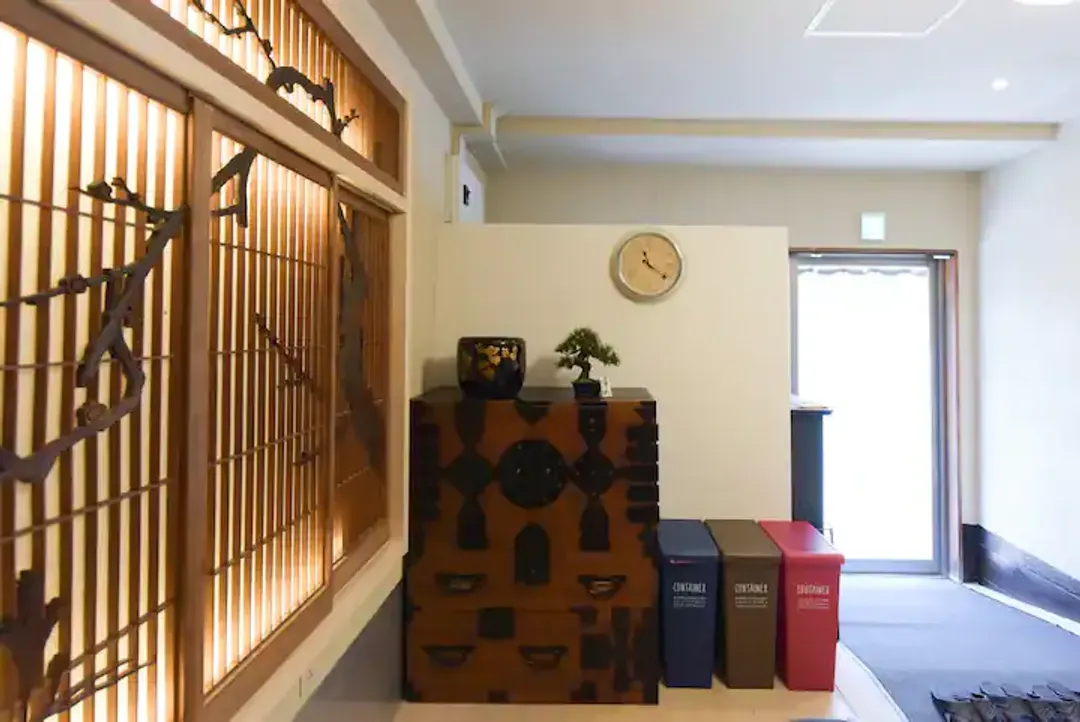 兩層包棟旅居｜4-9人/2衛1浴/附設閣樓/代代木站步行5分/近明治神宮&新宿御苑