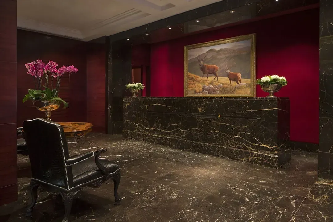 Concierge desk