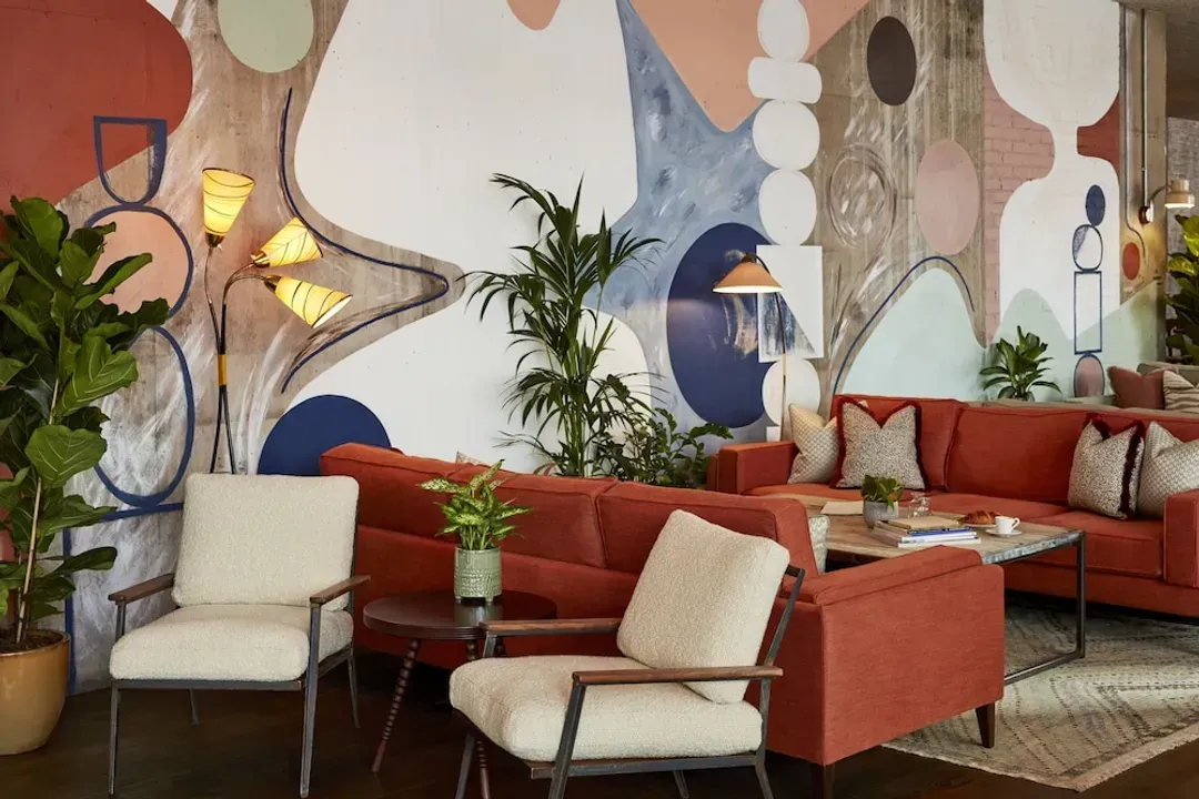 Lobby lounge