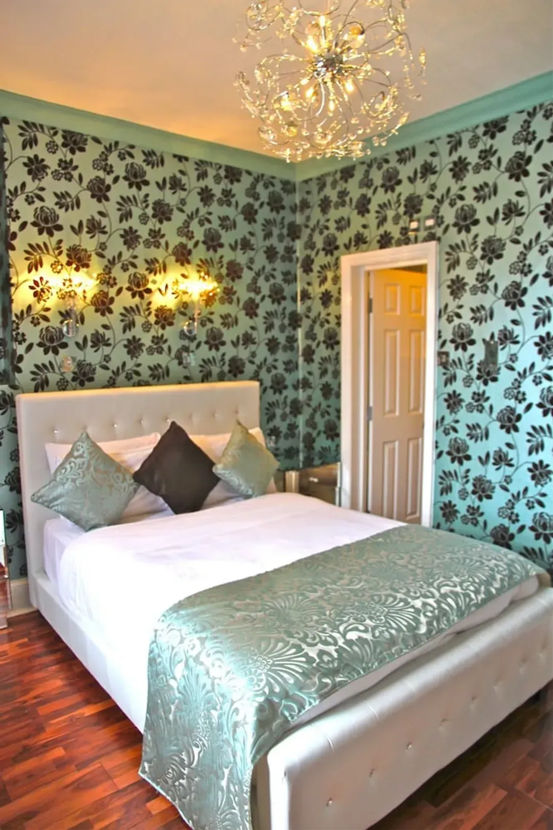 Greater London District-Crompton Guest House