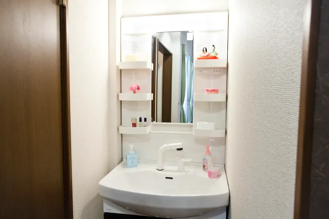 3 min Senso-ji Temple/8min Tokyo Skytree/2 bedrooms/1 living room/2 bathrooms/60㎡/Max 10/ Wi-Fi