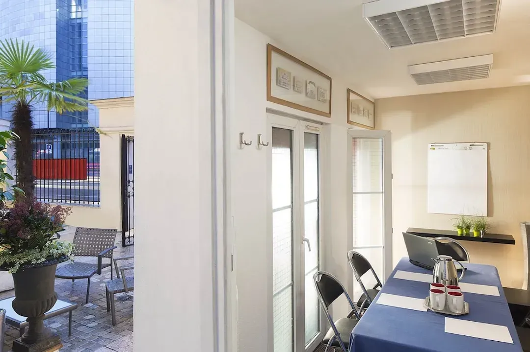 Meeting facility