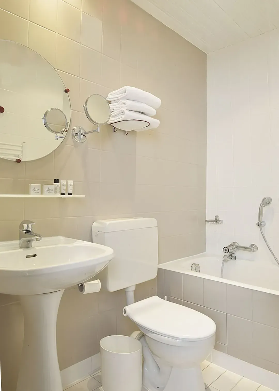 Bathroom amenities