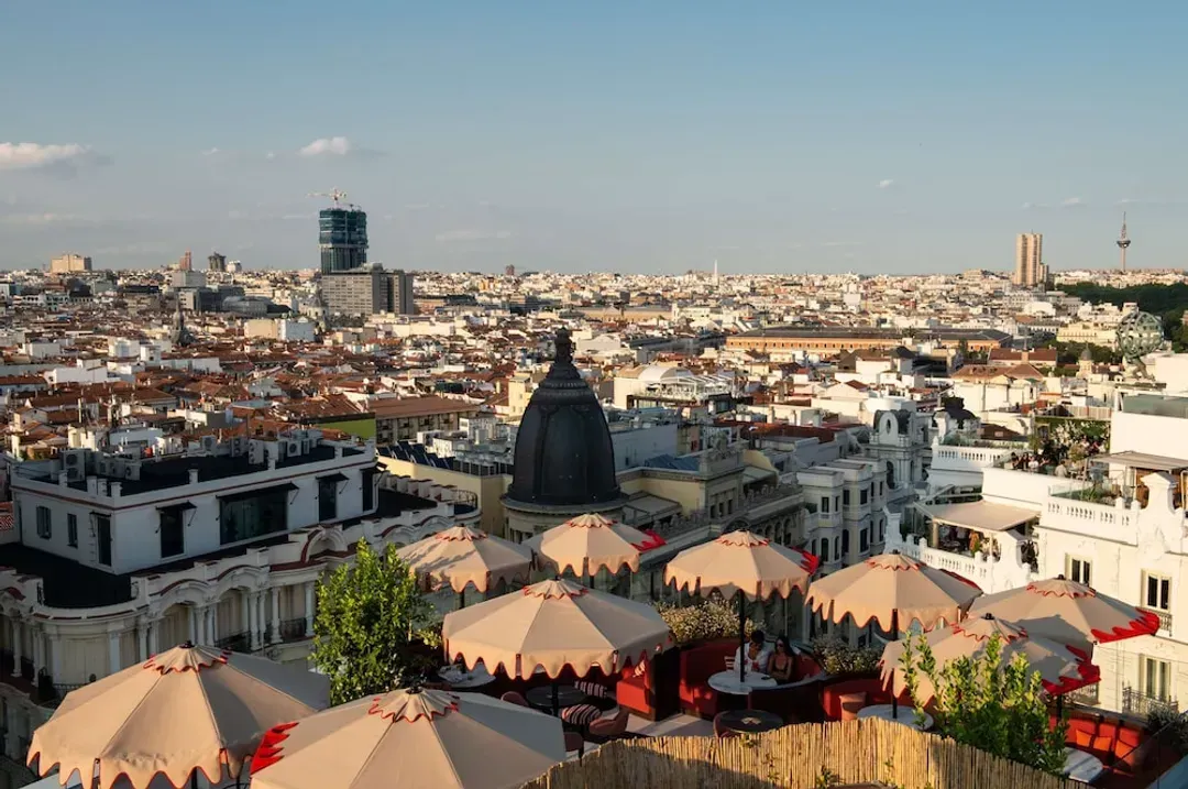 馬德里-Hotel Montera Madrid, Curio Collection By Hilton
