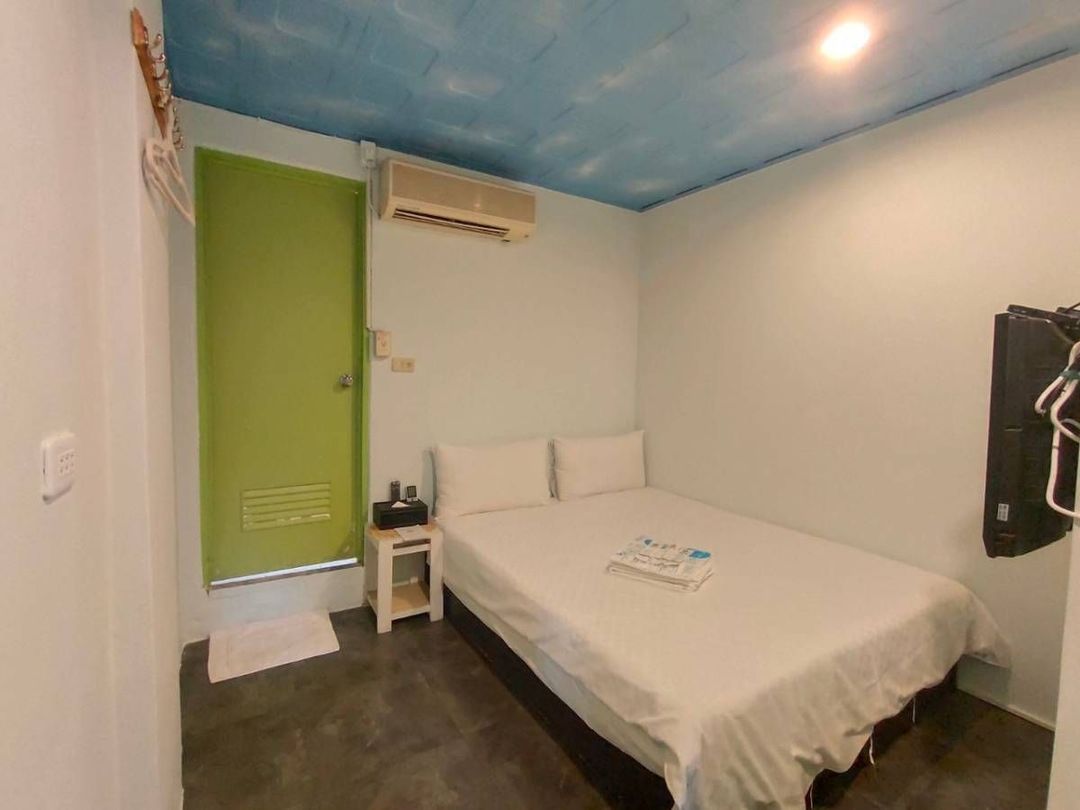 Blue sky Baiyun Bed and Breakfast
