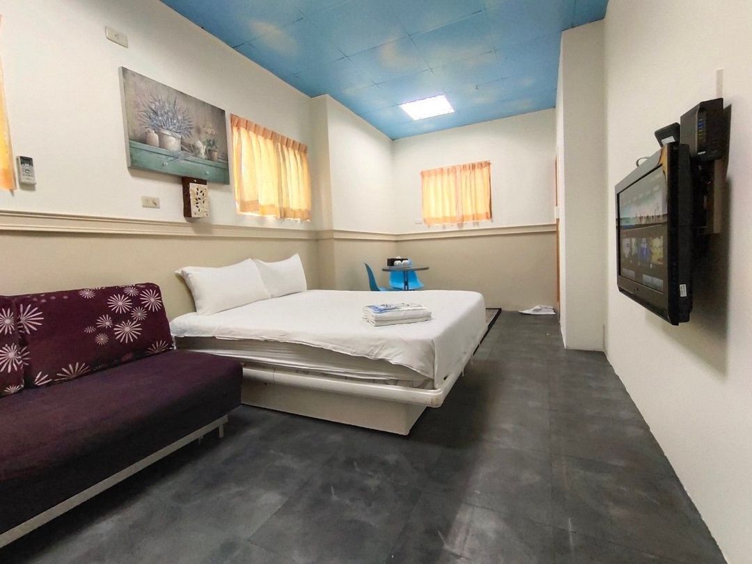 Blue sky Baiyun Bed and Breakfast