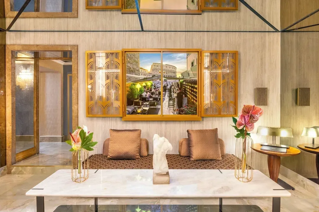Lobby lounge