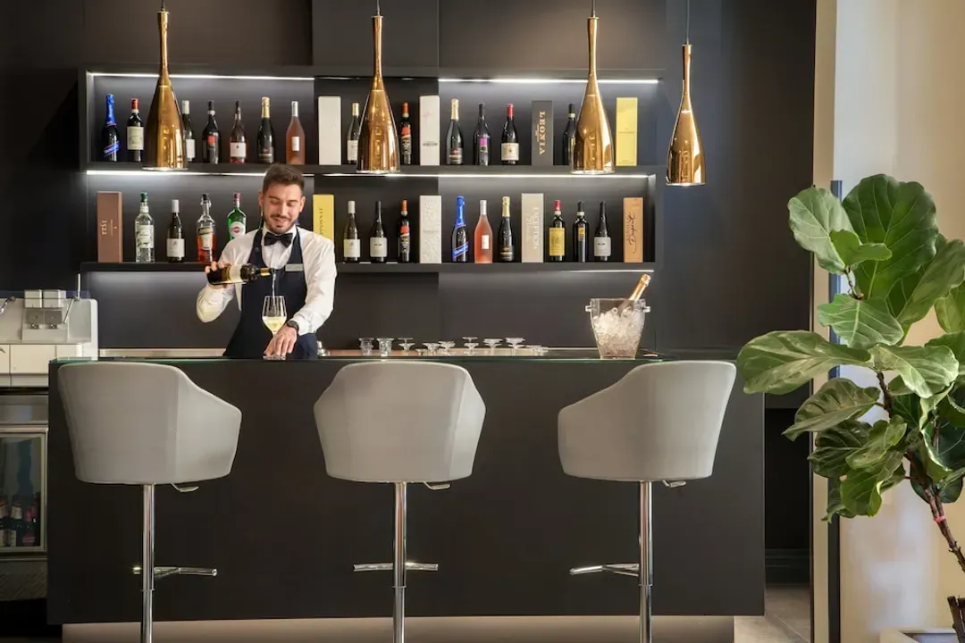 Lobby lounge