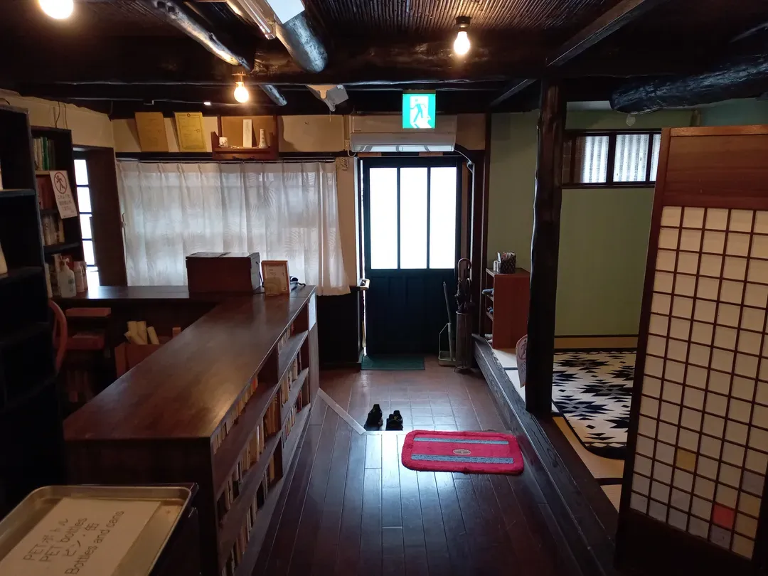 本館ロビー