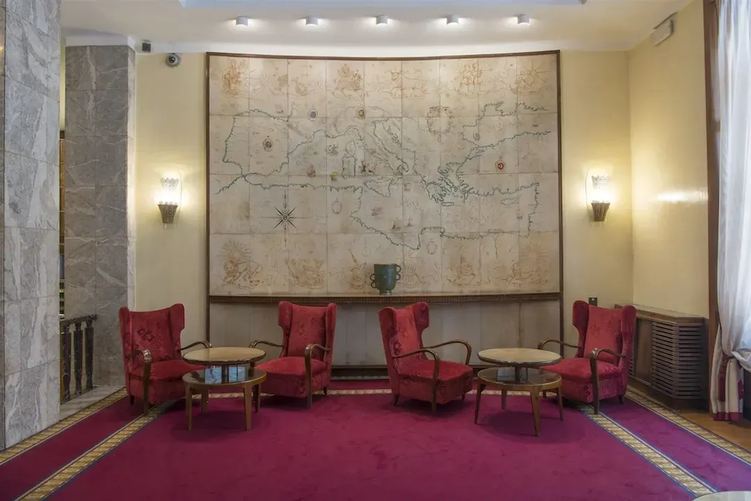 Lobby sitting area