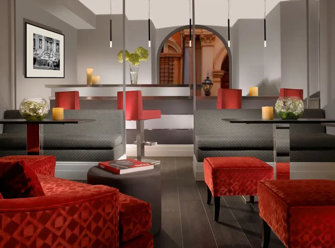 Lobby lounge