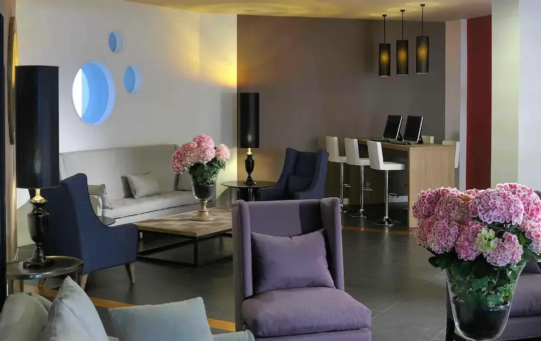 Lobby sitting area