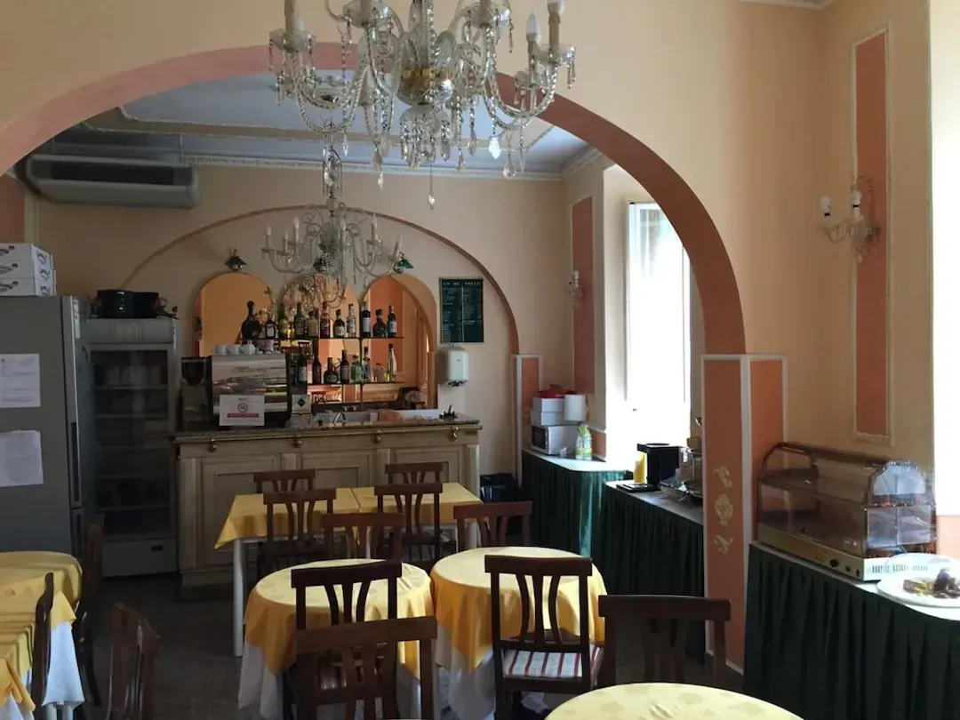 Breakfast area