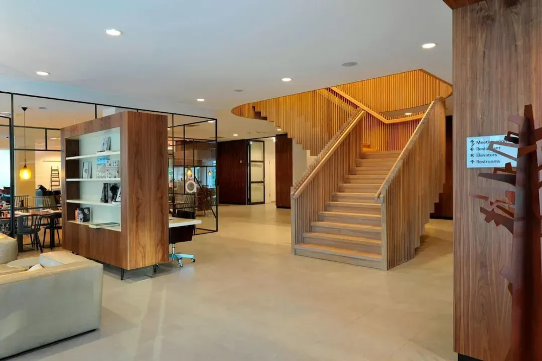 Lobby lounge