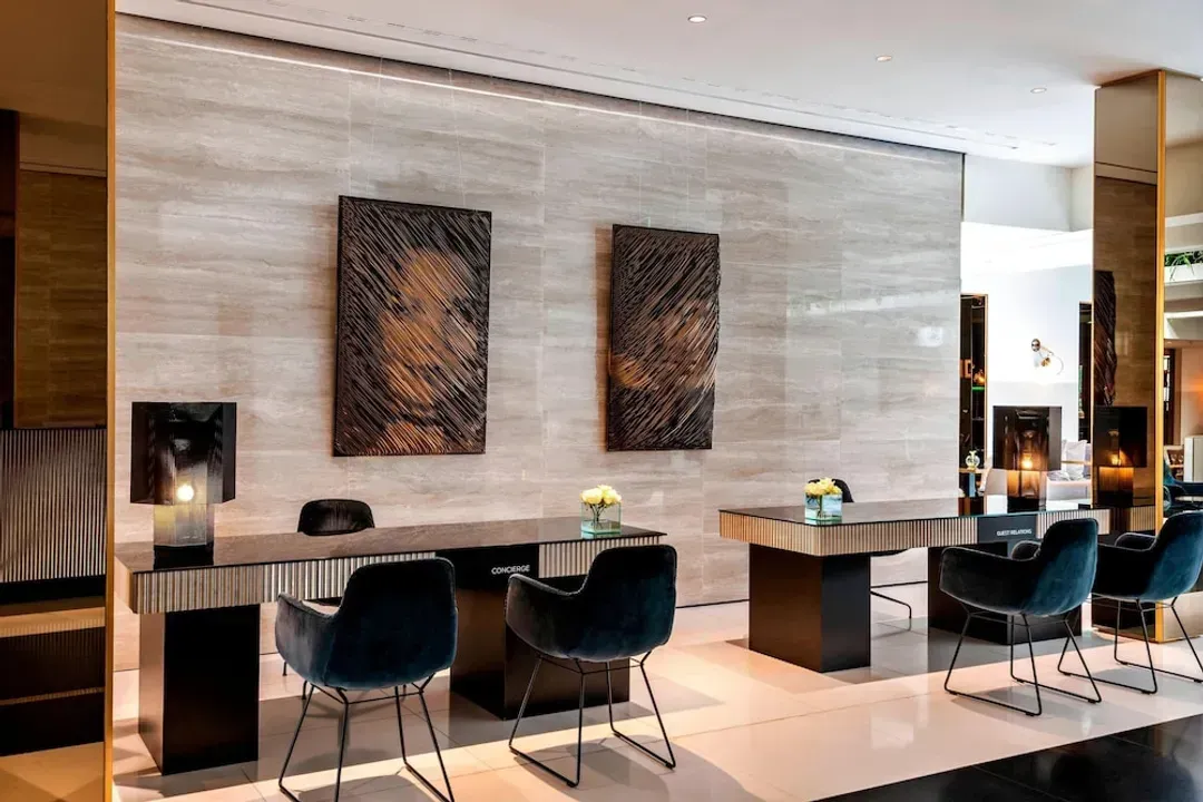 Concierge desk