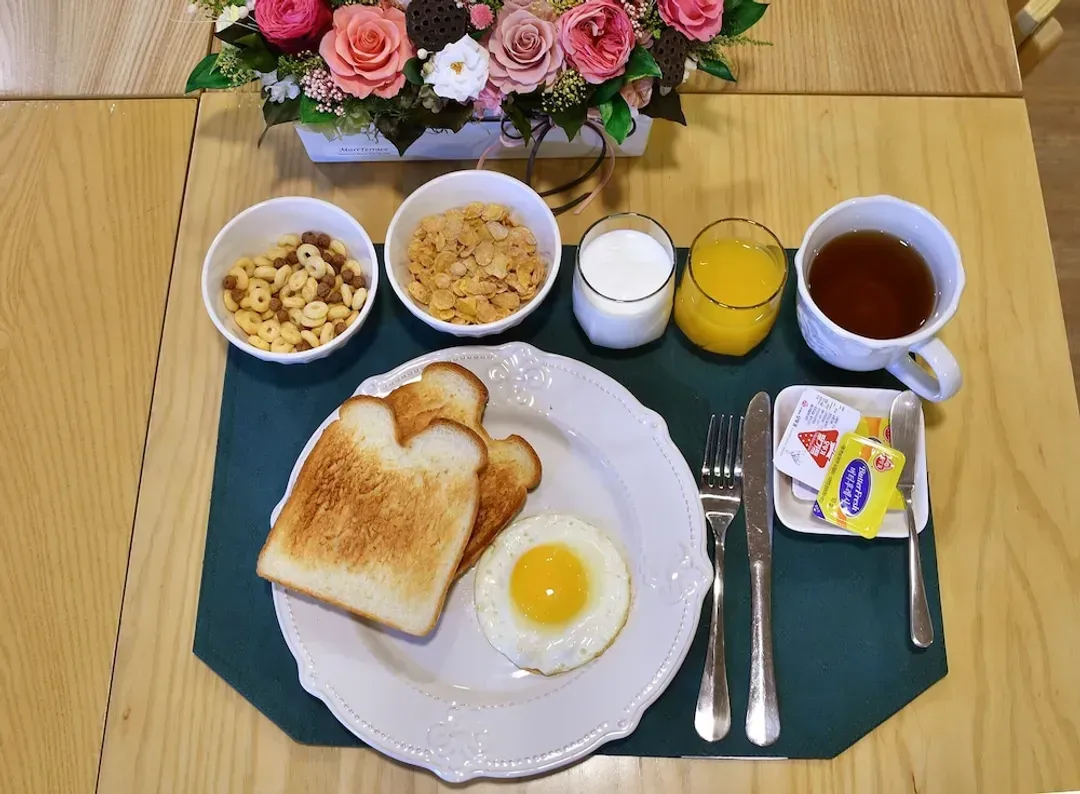 Breakfast meal