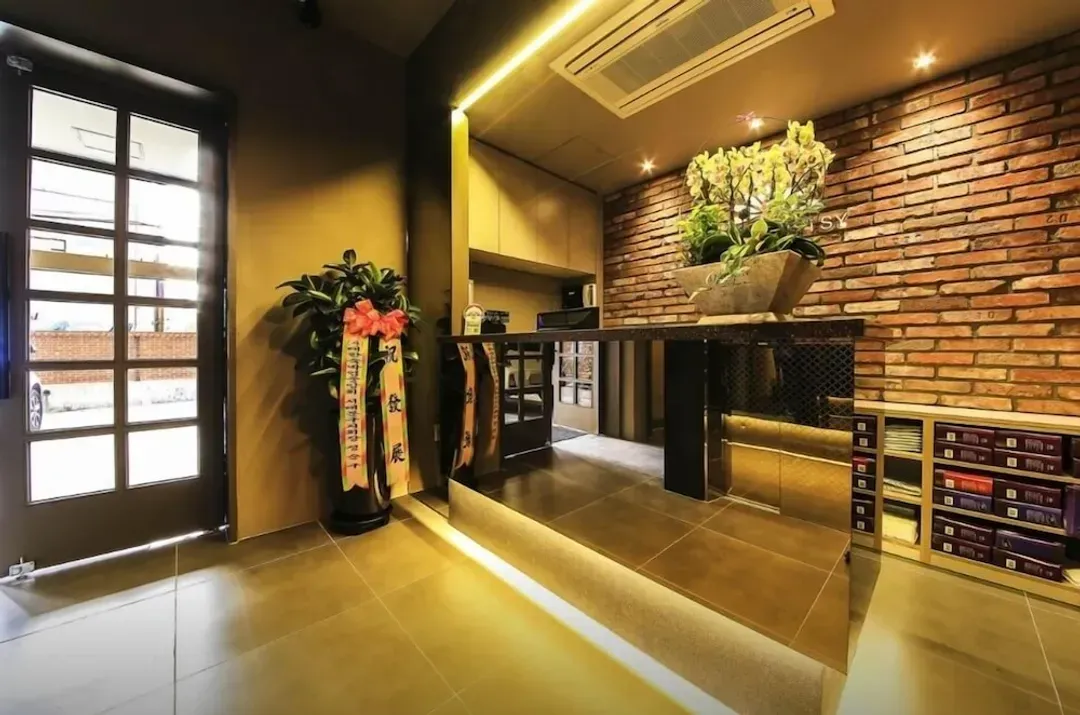 Seoul-Sinchon Localfriends Hotel