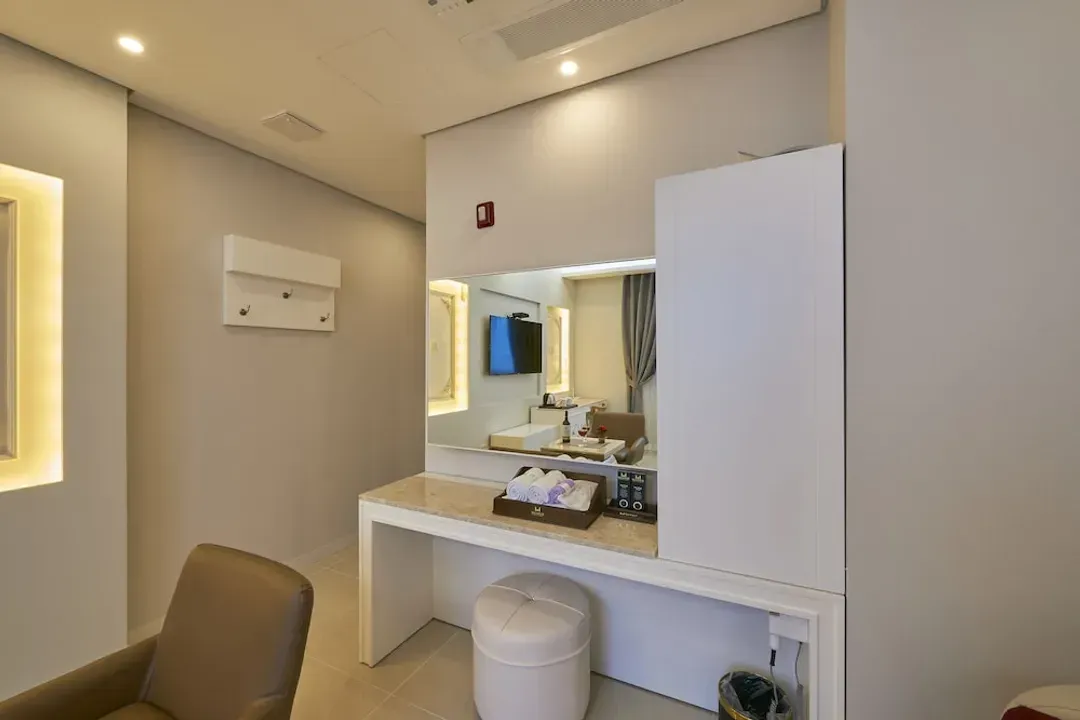 Room amenity