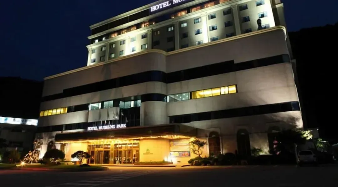 Gwangju-Mudeungpark Hotel