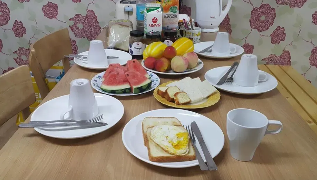 Breakfast meal