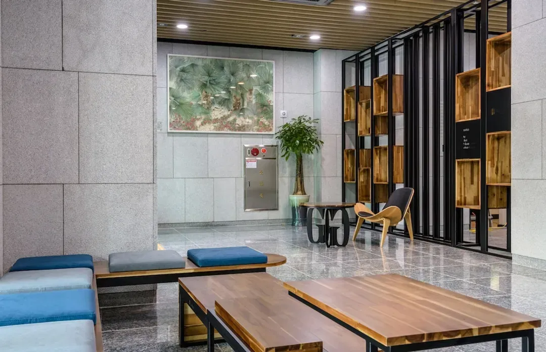 Lobby sitting area