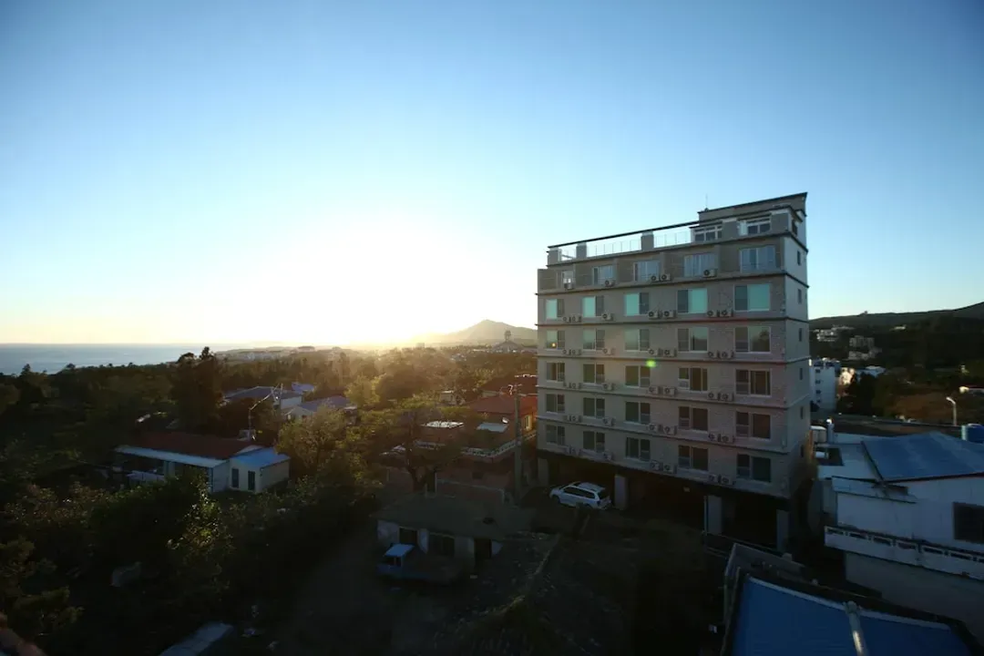 Primary image