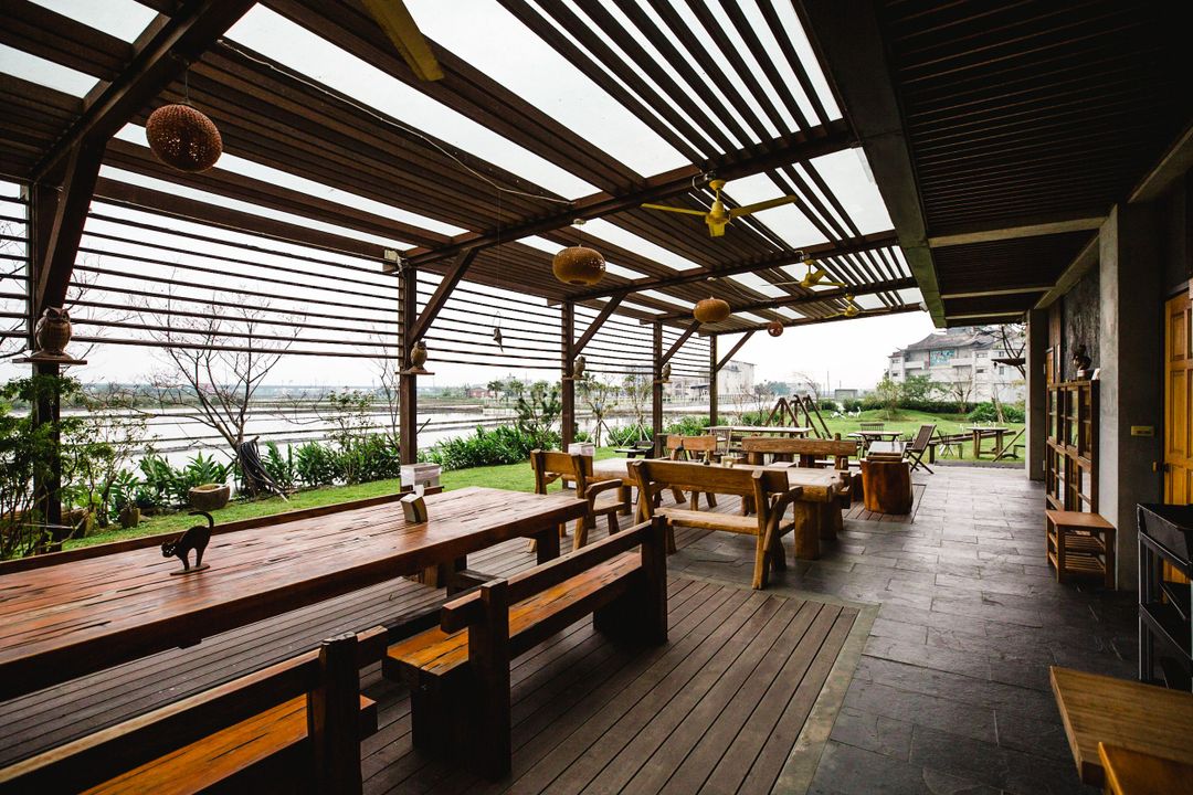 中庭用餐及休憩區