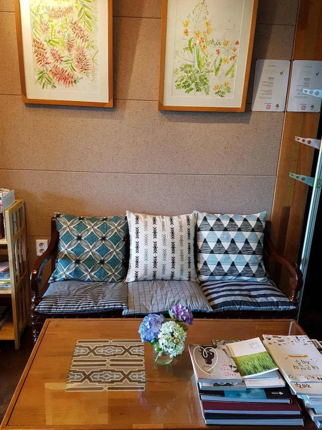 Lobby sitting area