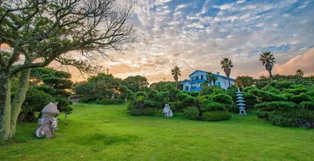 제주특별자치도-바닷가 하얀집