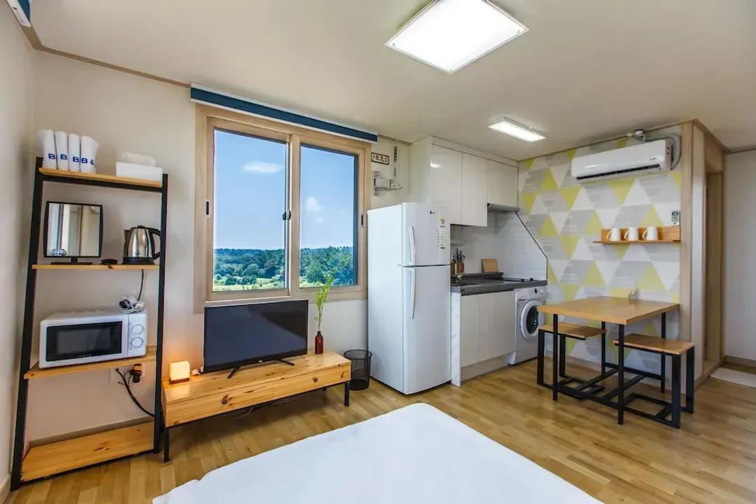 Private kitchenette