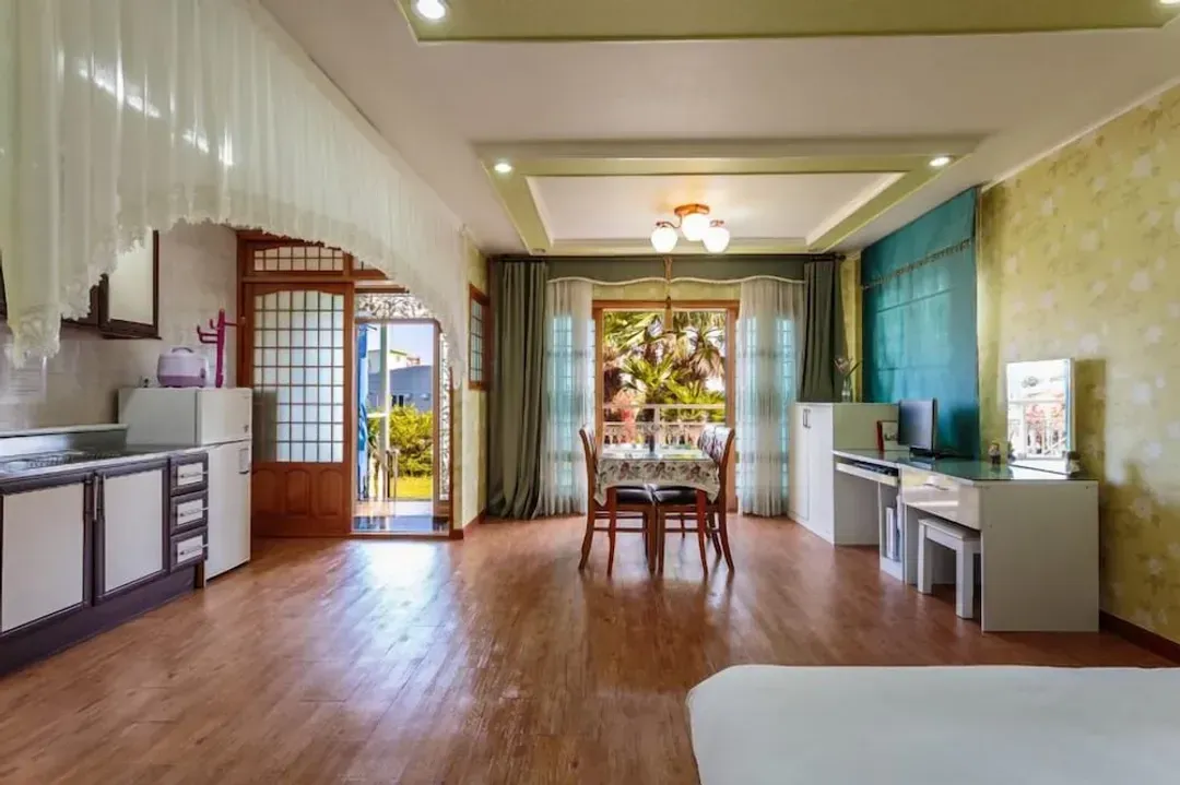 In-room dining