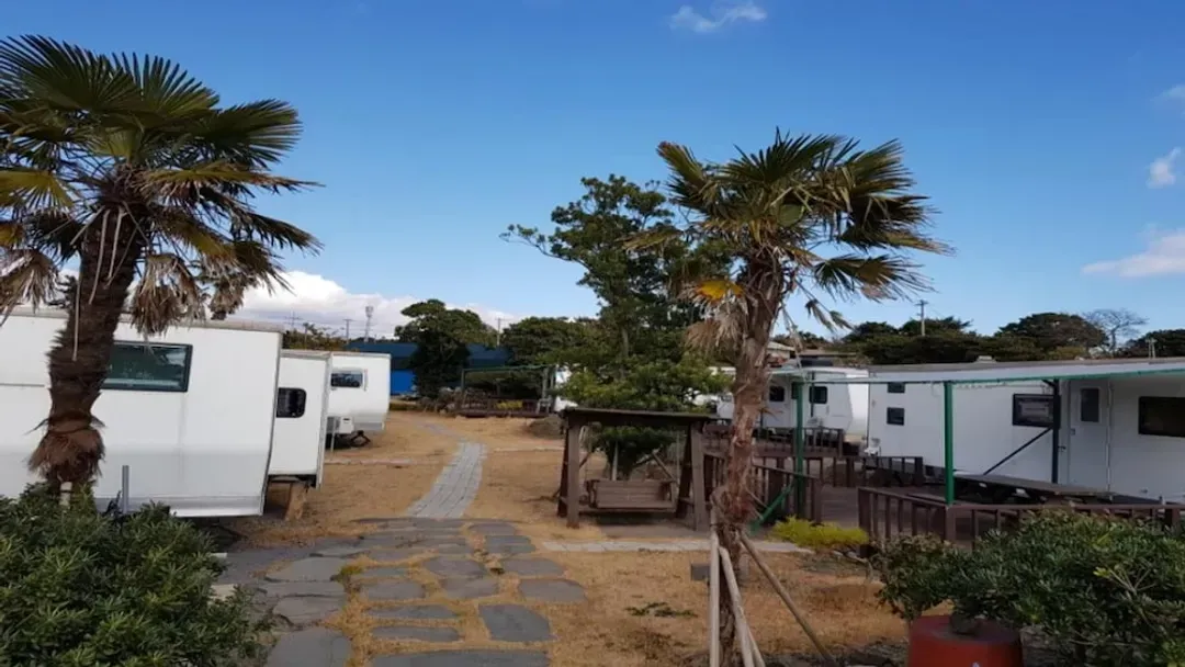 濟州特別自治道-西歸浦 Pyoseoncaravan 度假村