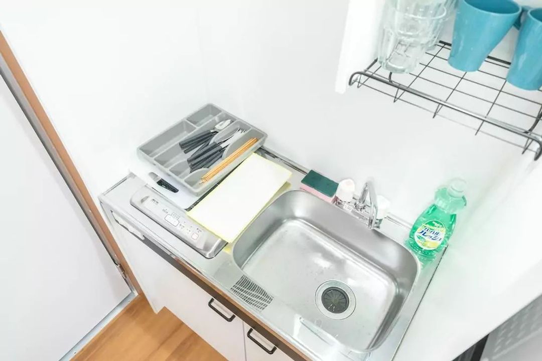 2人间公寓/独立卫浴/简易厨房/近超市,饮食店/王子站步行900米/wifi