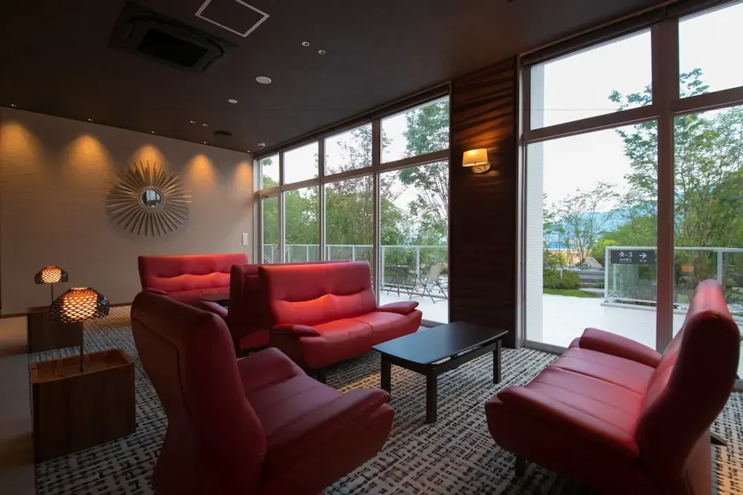 Lobby lounge