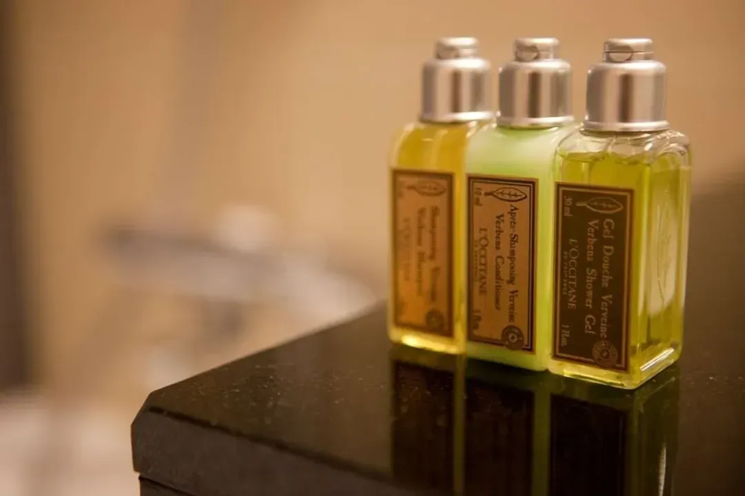 Bathroom amenities