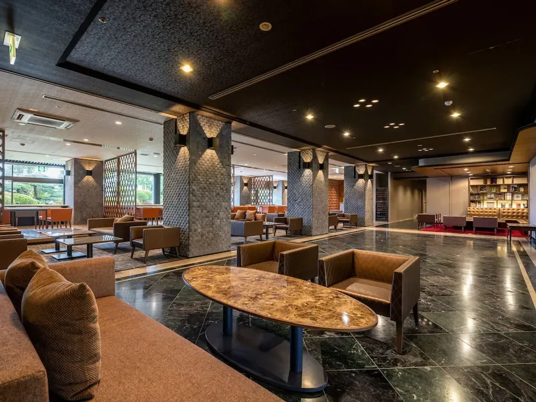 Lobby lounge