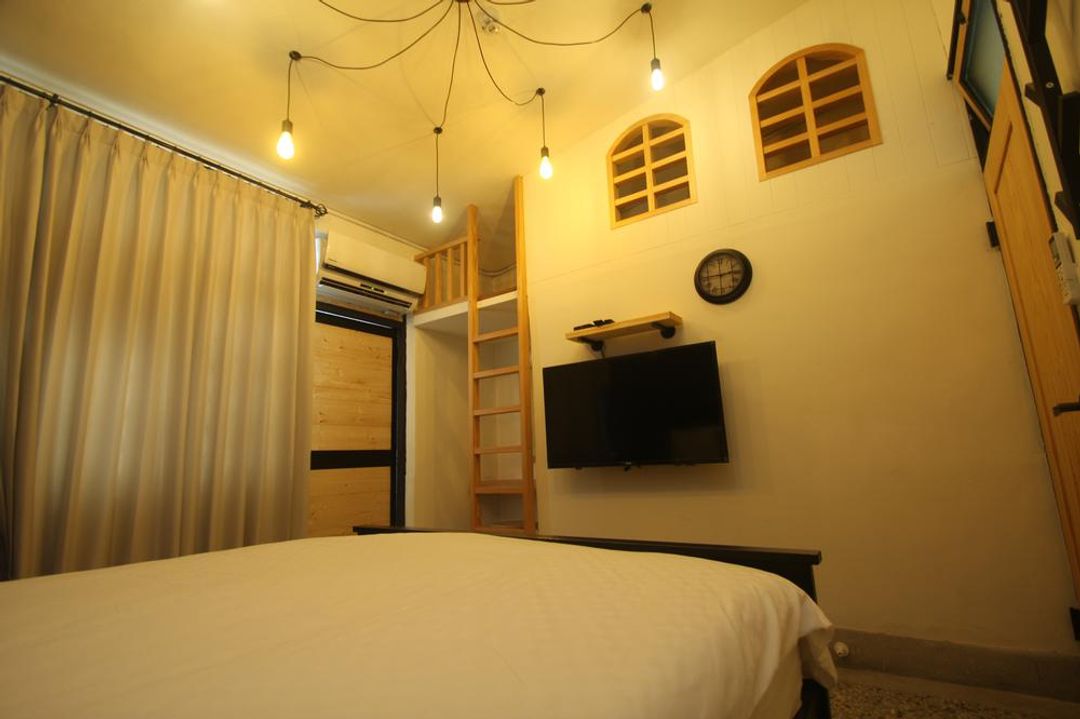Childhood Villa | Taitung City Private House for 6-8 People | Pet Friendly | Kitchen & Paddling Pool | Tiehua Village