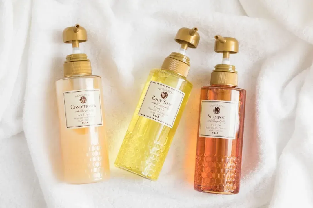 Bathroom amenities