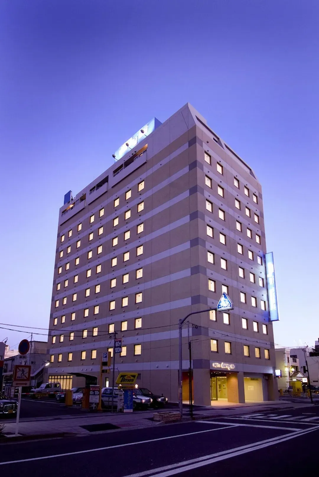 Front of property - evening/night