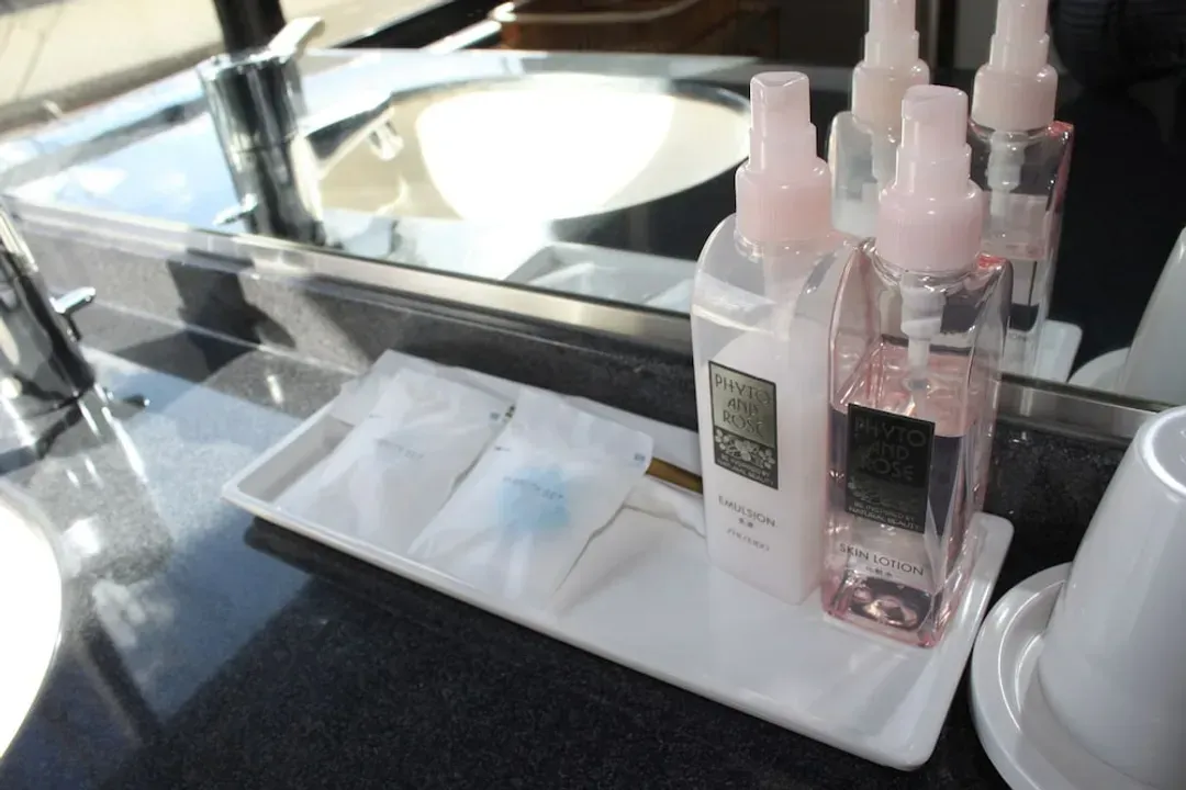 Room amenity