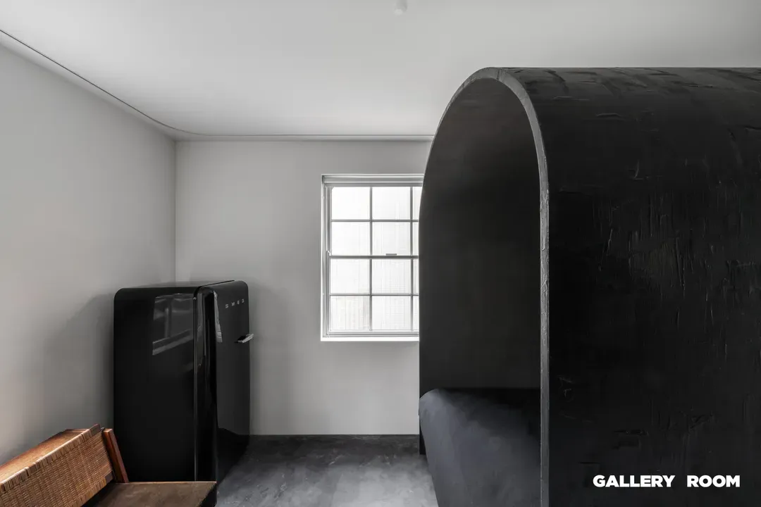 HOTEL YOLO-11